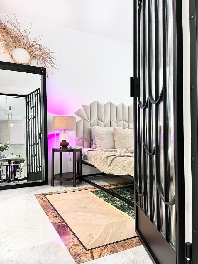 Design+Luxus Apartment Im Zentrum! +Netflix ワルシャワ エクステリア 写真