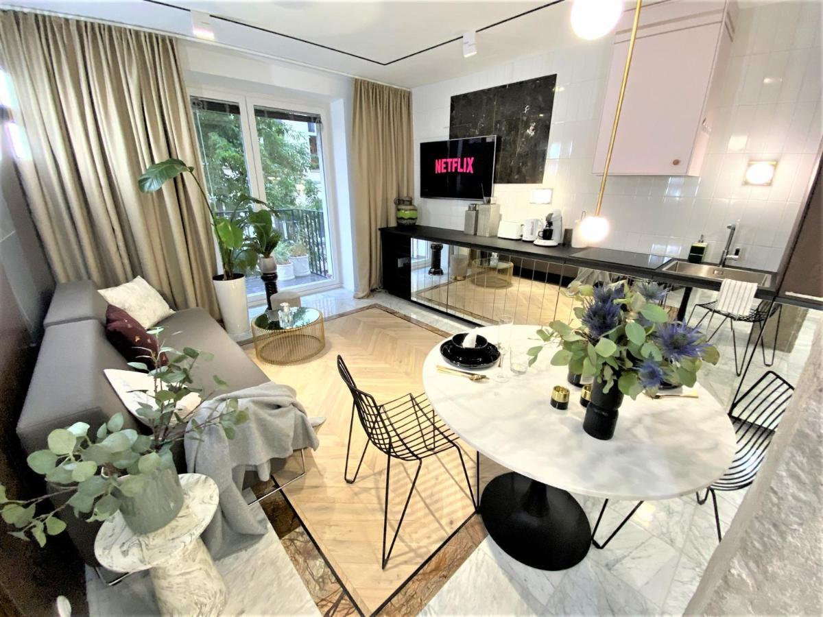 Design+Luxus Apartment Im Zentrum! +Netflix ワルシャワ エクステリア 写真