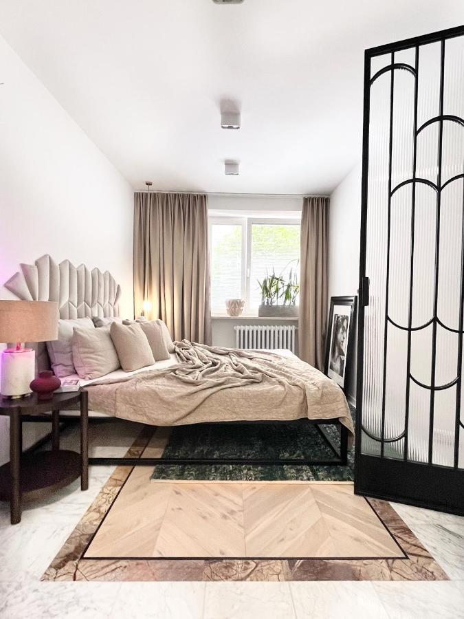 Design+Luxus Apartment Im Zentrum! +Netflix ワルシャワ エクステリア 写真